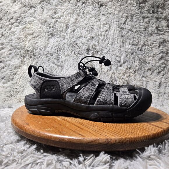 Keen Newport H2 Mens Size 9.5 Black/Gray Fisherman Sandal (Winter Discount) - Picture 7 of 8